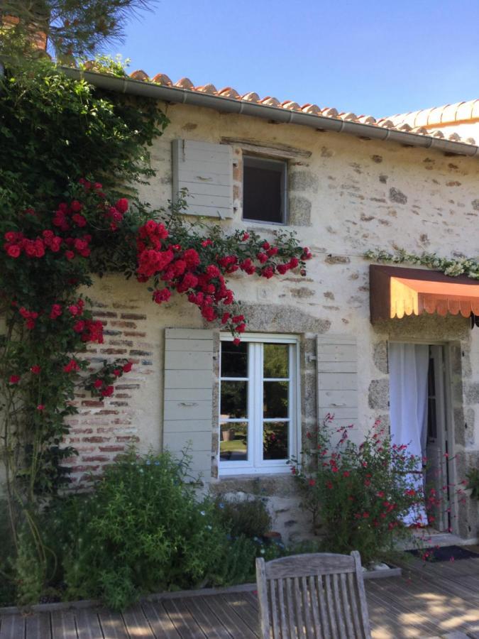 Les Epis Du Vent Bed & Breakfast Adilly Luaran gambar
