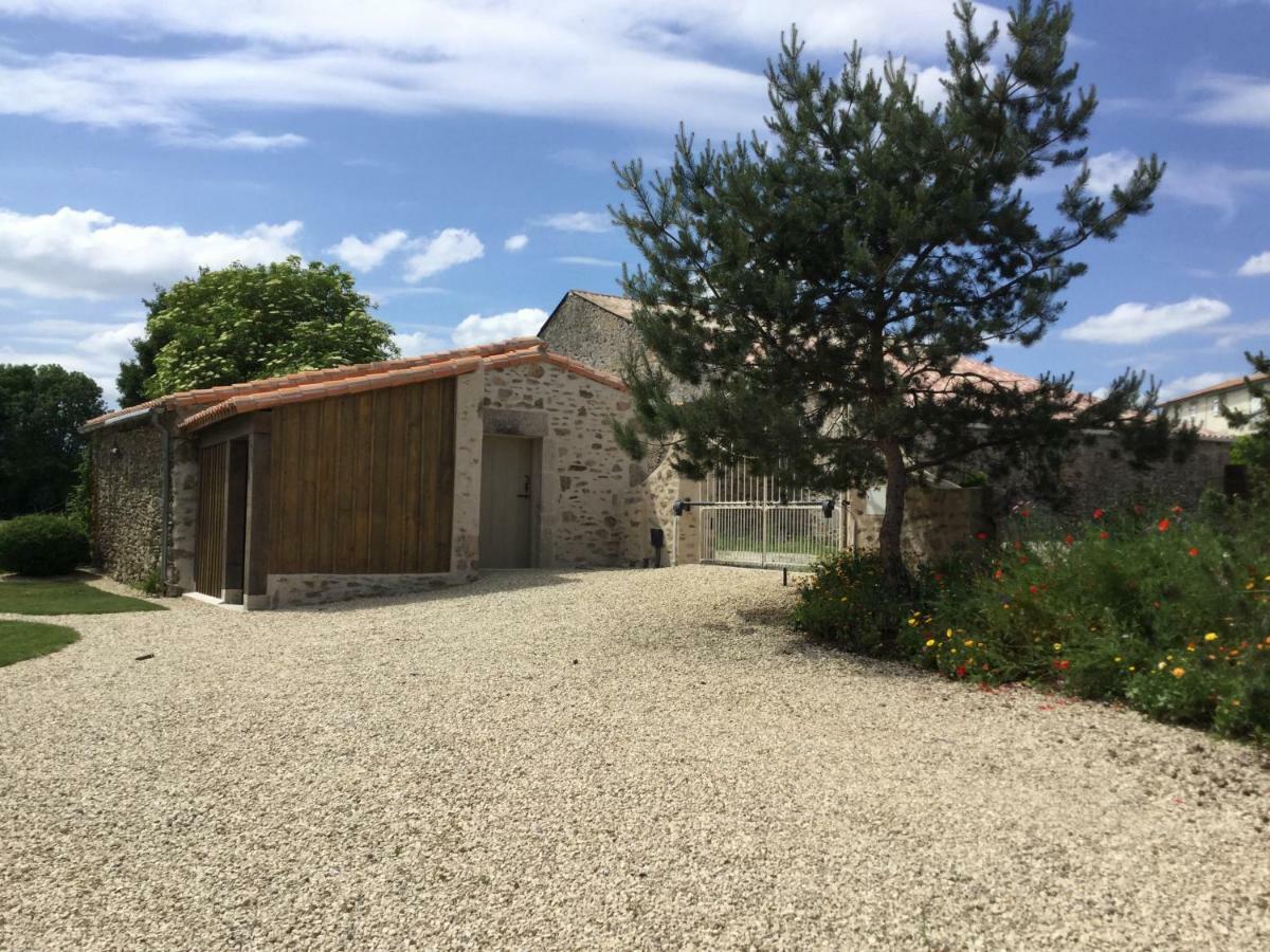 Les Epis Du Vent Bed & Breakfast Adilly Luaran gambar