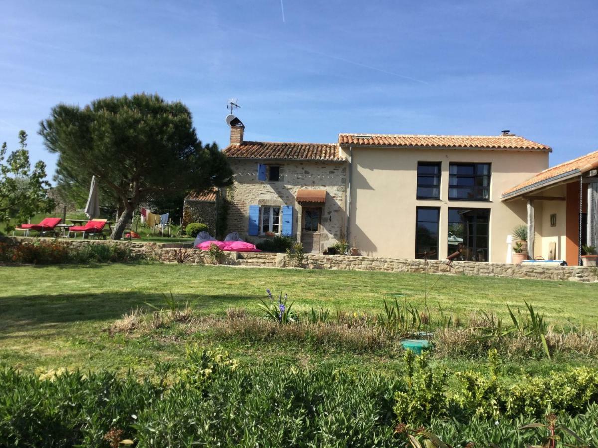 Les Epis Du Vent Bed & Breakfast Adilly Luaran gambar