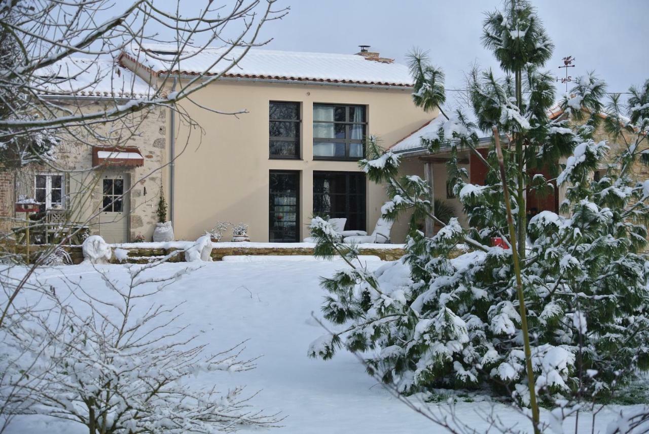 Les Epis Du Vent Bed & Breakfast Adilly Luaran gambar